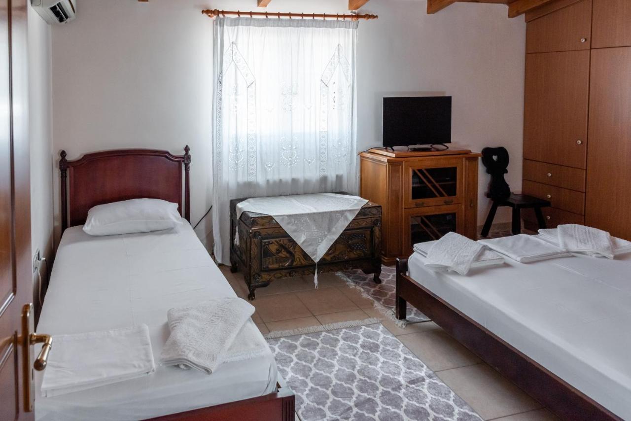 Kosta'S Apartments Воница Екстериор снимка