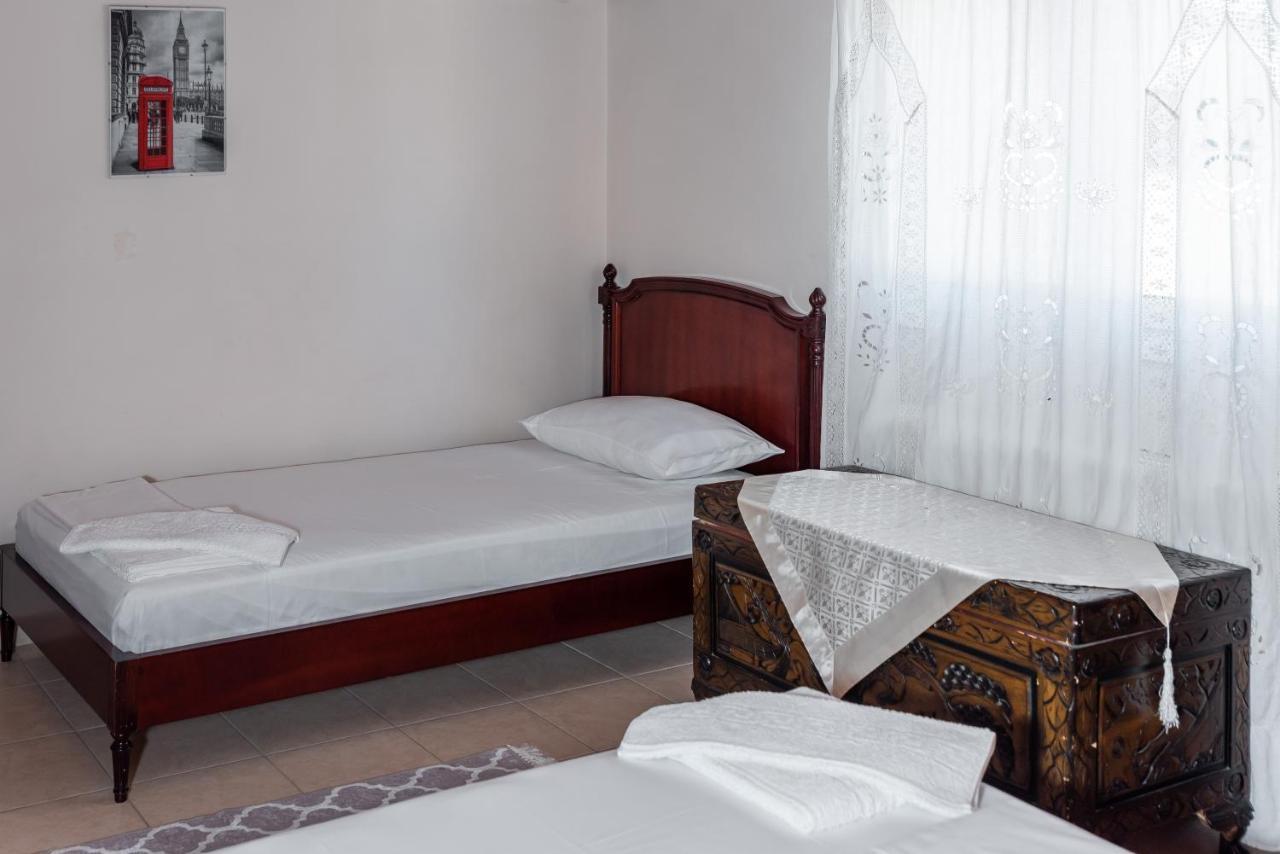 Kosta'S Apartments Воница Екстериор снимка