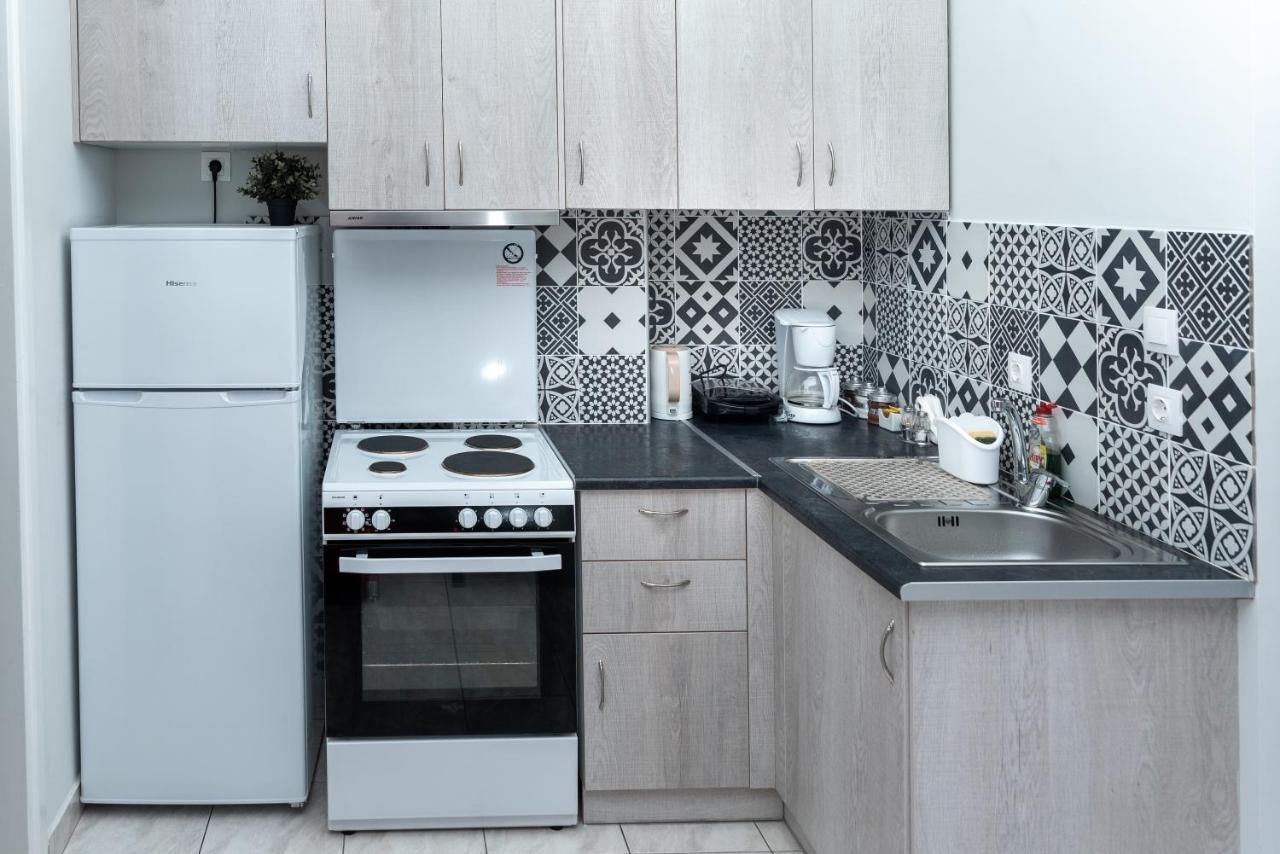 Kosta'S Apartments Воница Екстериор снимка
